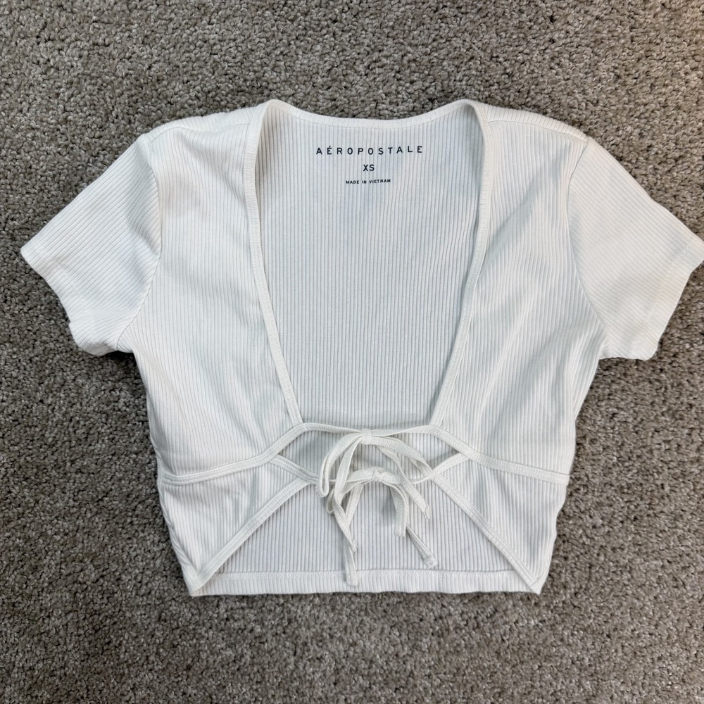 Aeropostale Shirt Womens XS White Ribbed V Neck Short Sleeve Lace Up Cropped Top
